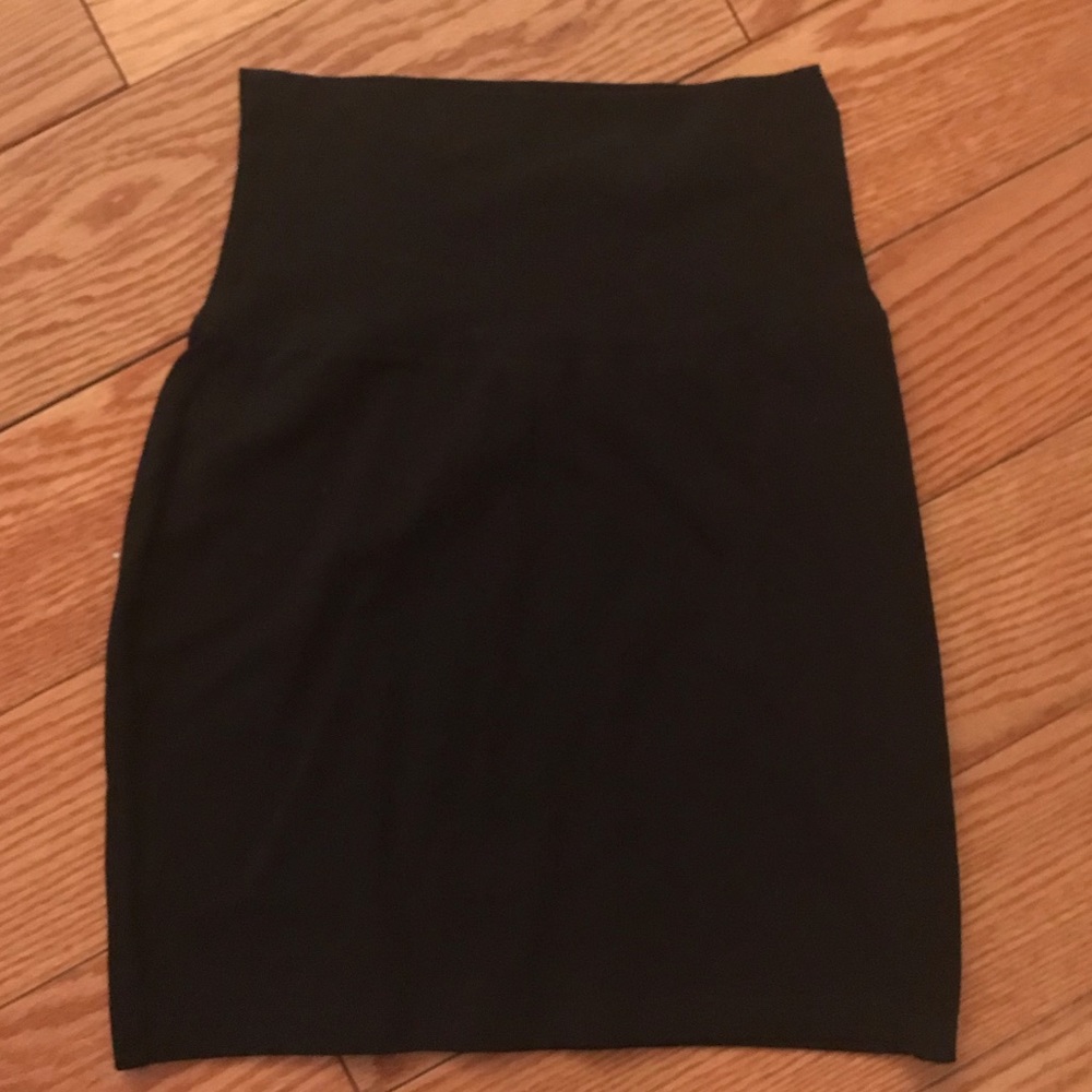 Aritzia TNA Bodycon Skirt
